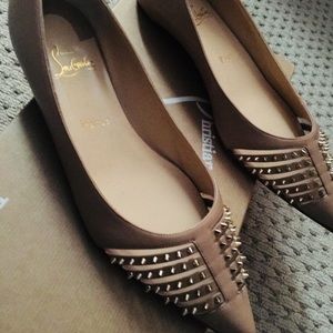 Brand New Christian Louboutin Baretta Flat EU 39.5